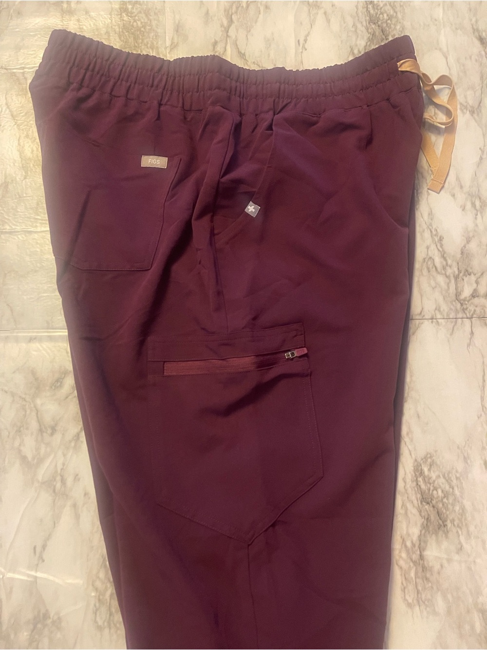 Women’s FIGS Zamora Jogger Scrub Pants - Picture 5 of 5